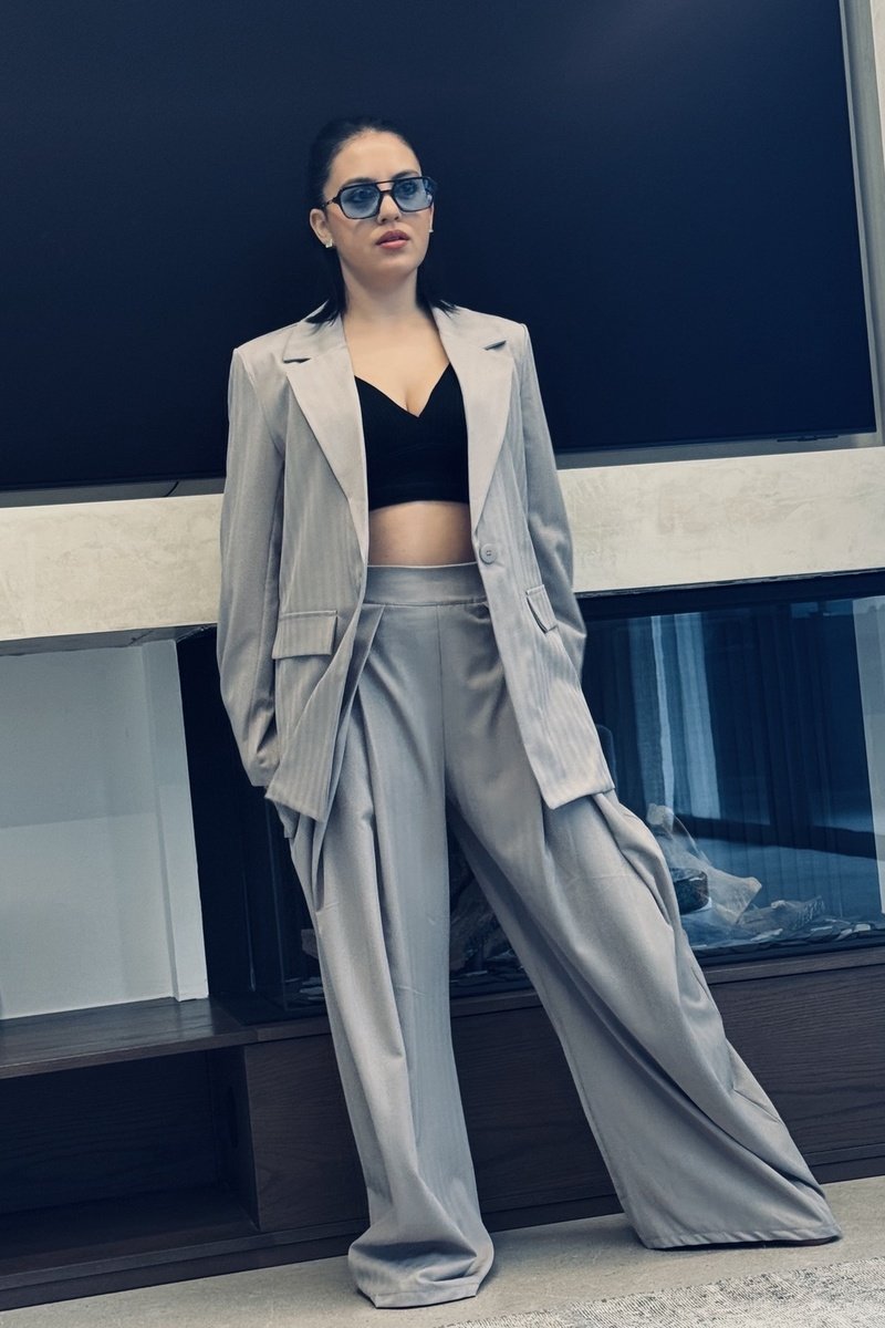 Relaxed Tailored Suit Set In Taupe